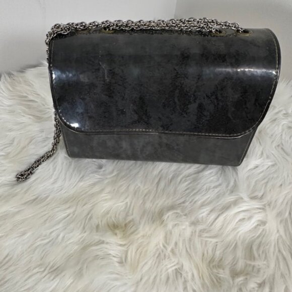 vintage Handbags - Vintage Grey Faux Patent Leather Barrel-Style Purse 8467